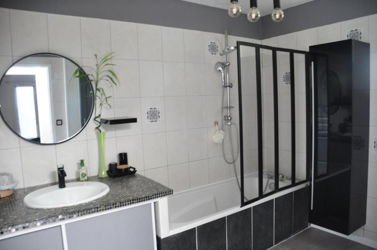 Maison Avec Piscine, Jaccuzi, Hammam A 800 M Du Lac Gastes Kültér fotó
